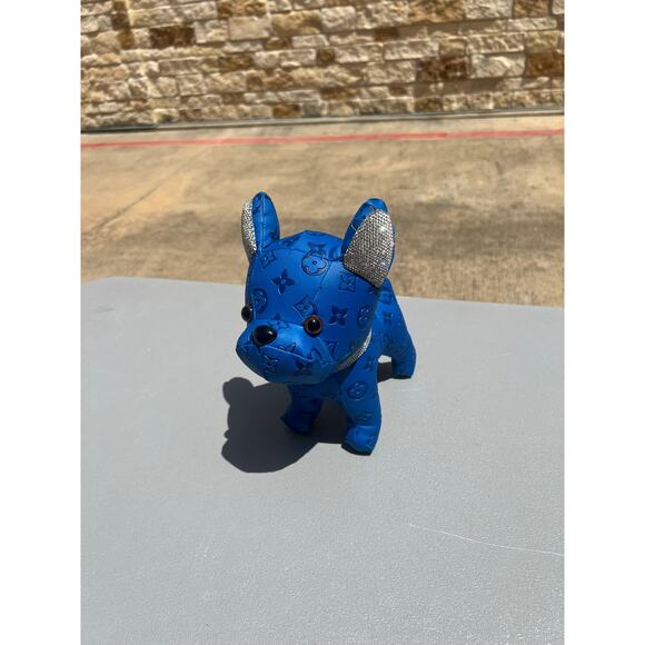 Luxury Designer Rhinestone Dog Decor - Picture 1 of 2